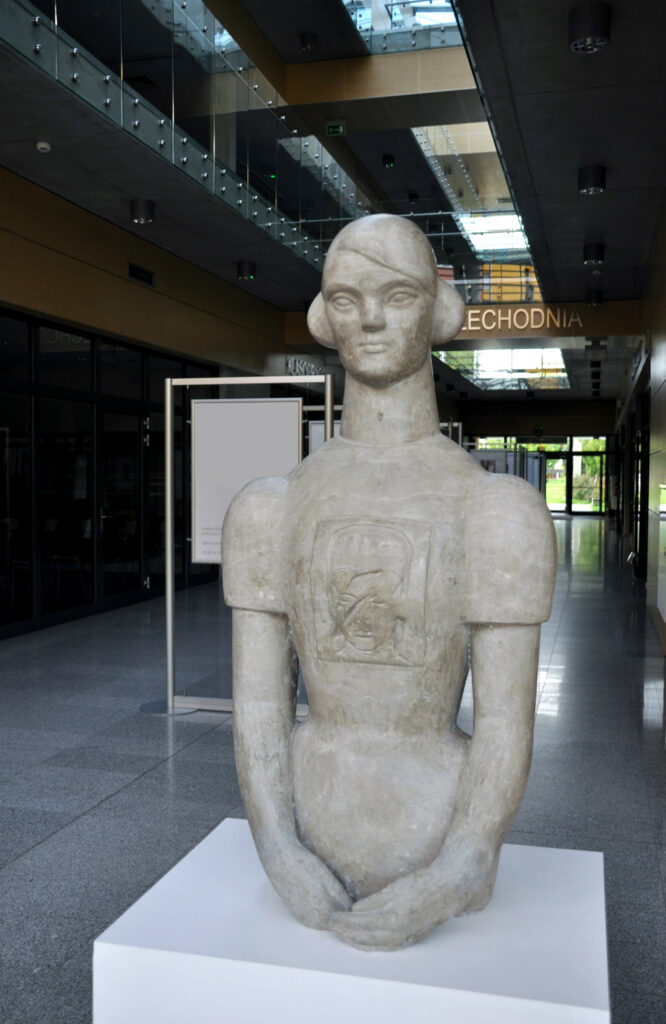 Agata Agatowska, David Bowie Fanka, 45x98cm, beton, 2007, Miejska Biblioteka Publiczna Galeria Książki Oświęcimiu (9)